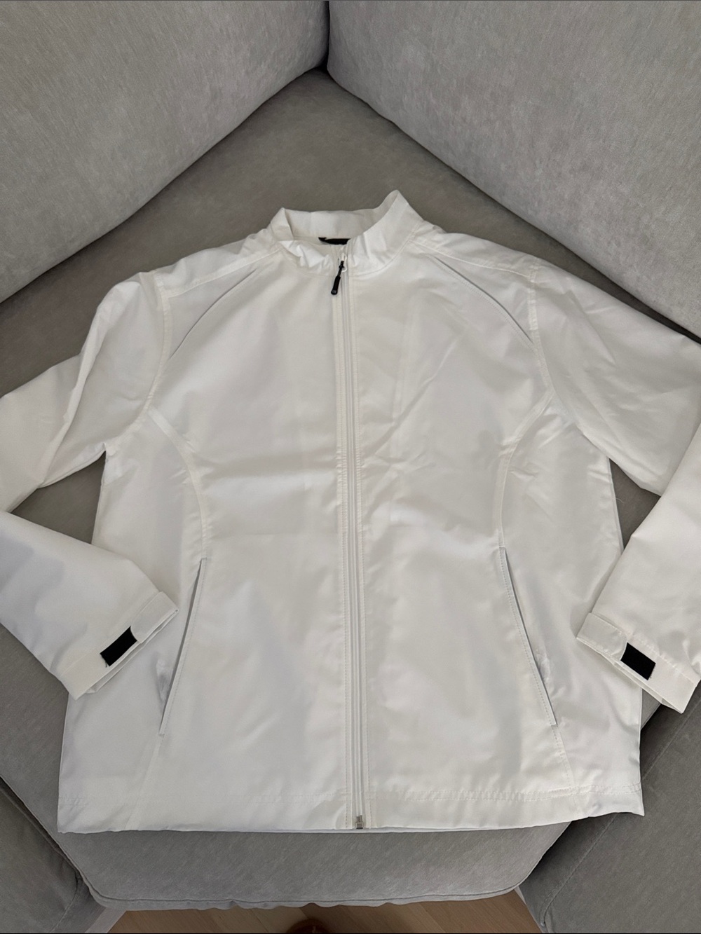 Cutter & Buck Men's White Windbreaker Jacket (never worn!)